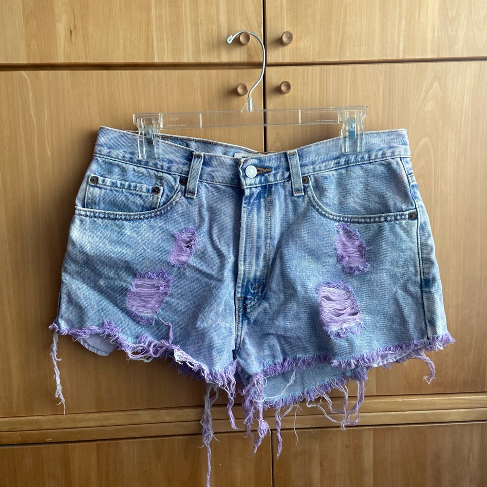 Levi’s distressed high waist shorts